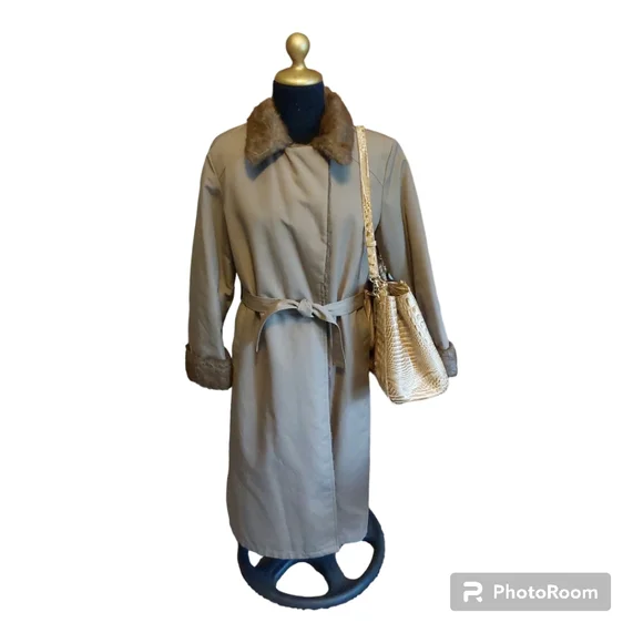 London Towne trench coat tan w brown faux fur belted vintage 12Reg womens - Picture 2 of 11